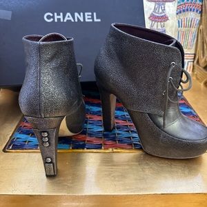 Chanel Heels worn once Size 37 $1500 Authentic